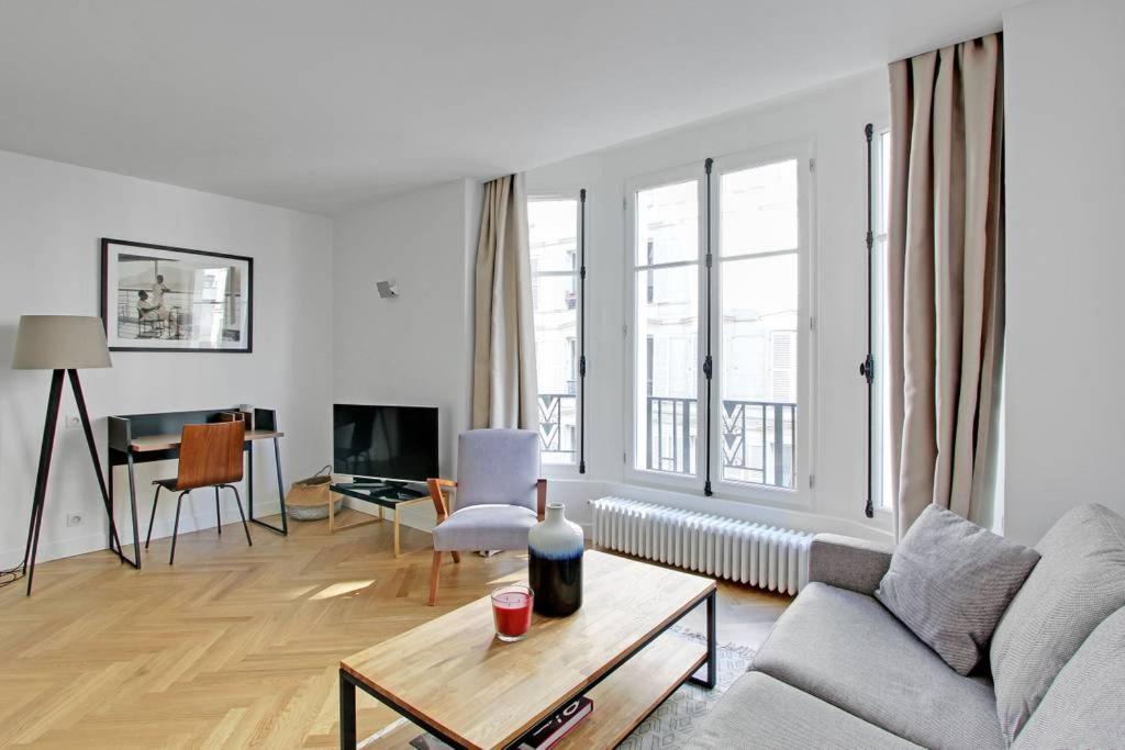 Pick A Flat'S Apartments In Saint Michel - Rue Du Sommerard Париж Екстер'єр фото