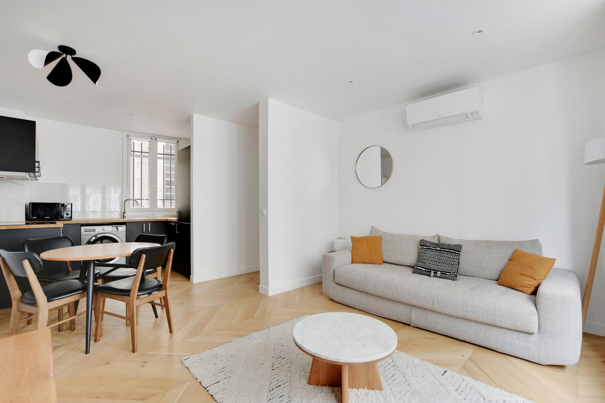 Pick A Flat'S Apartments In Saint Michel - Rue Du Sommerard Париж Екстер'єр фото