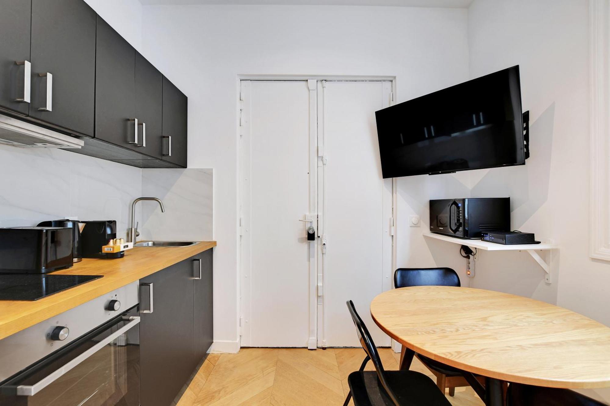 Pick A Flat'S Apartments In Saint Michel - Rue Du Sommerard Париж Екстер'єр фото